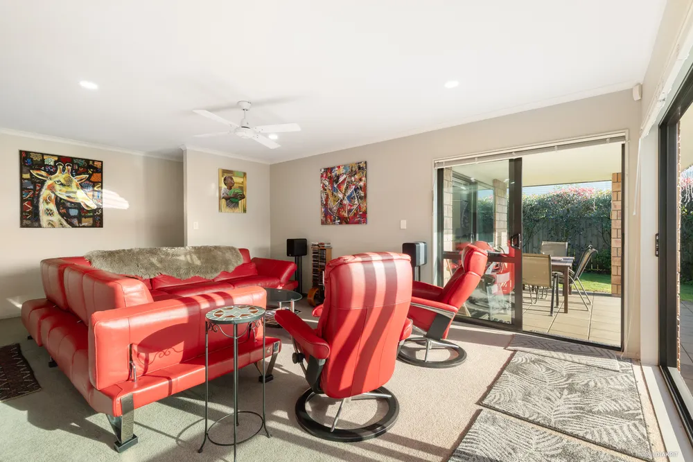 Photos of 19 Arthur Carwen Place