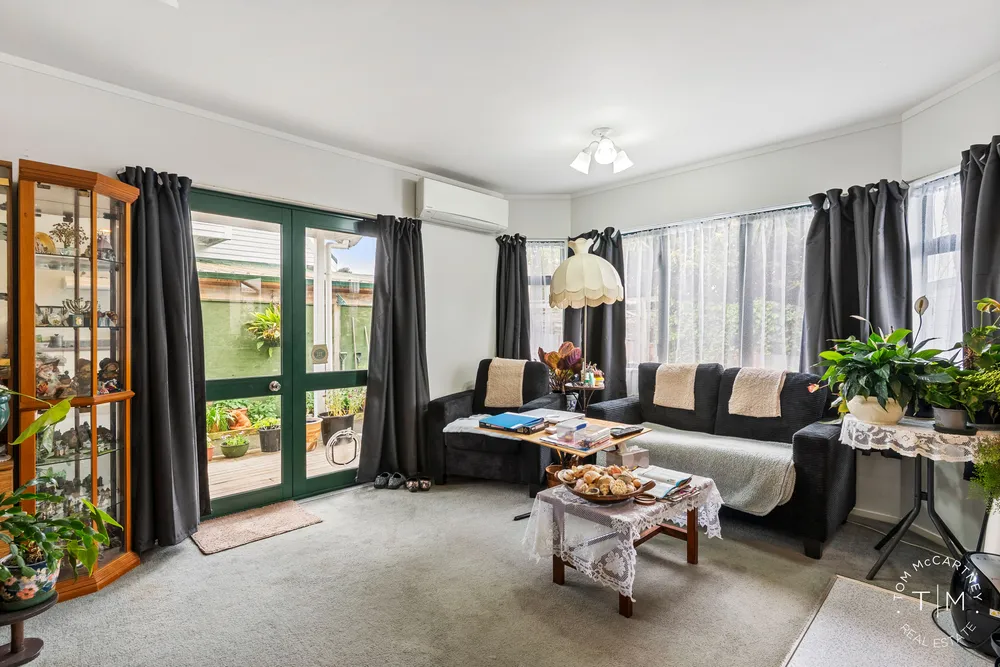 Photos of 24 McInnes Road