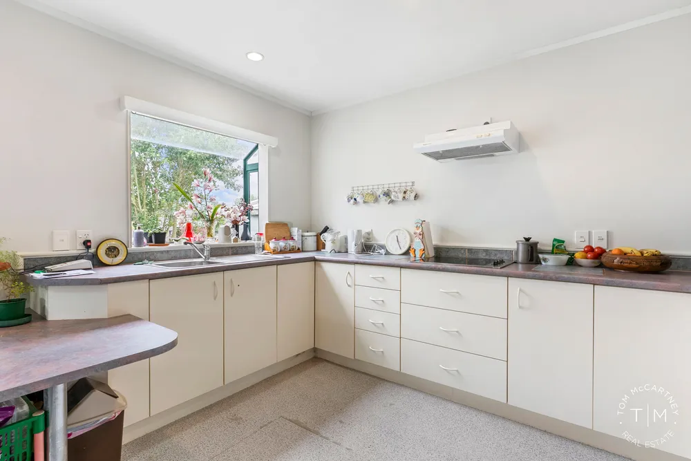 Photos of 24 McInnes Road