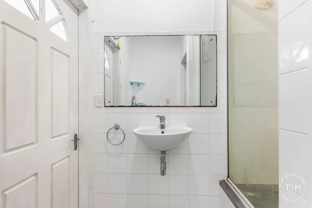 Photos of 24 McInnes Road