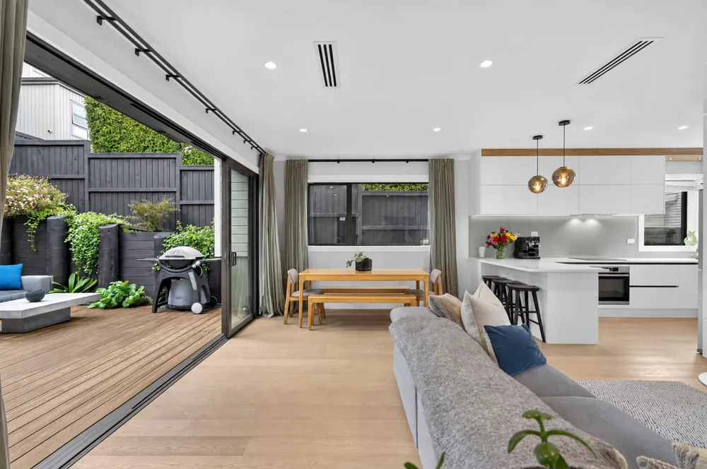 Photos of 6C Kesteven Avenue