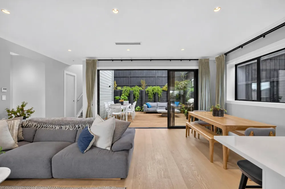 Photos of 6C Kesteven Avenue
