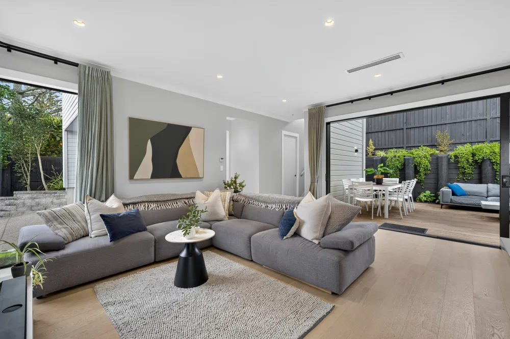 Photos of 6C Kesteven Avenue