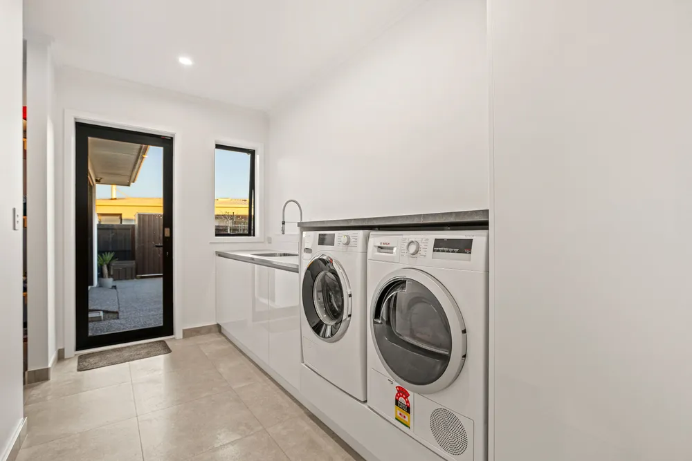 Photos of 34 Poulter Road