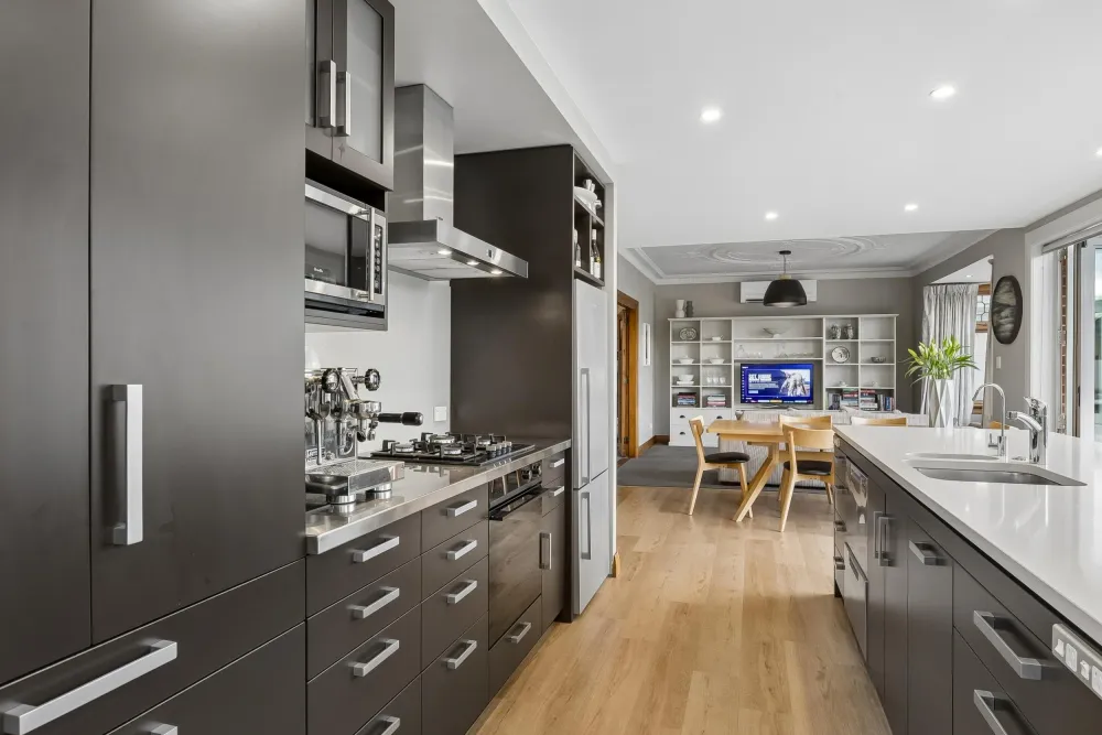 Photos of 17 Wilson Avenue