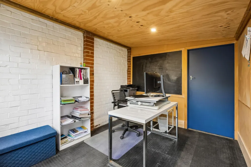 Photos of 17 Wilson Avenue