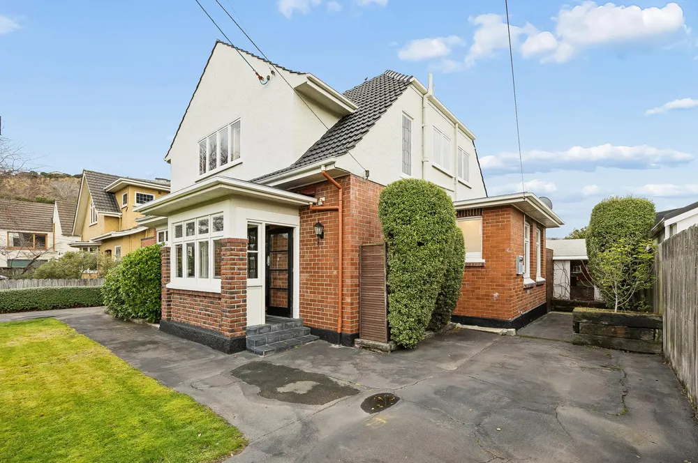 Photos of 17 Wilson Avenue