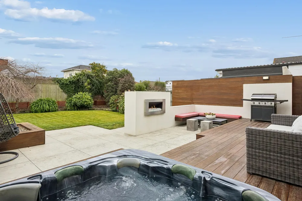 Photos of 17 Wilson Avenue