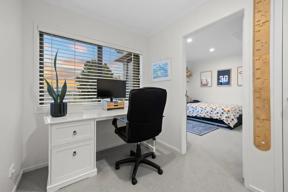 Photos of 4 Ev Perry Way