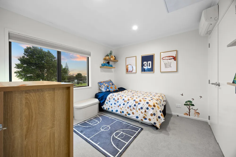 Photos of 4 Ev Perry Way