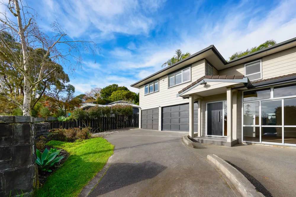 Photos of 49 Weatherly Road
