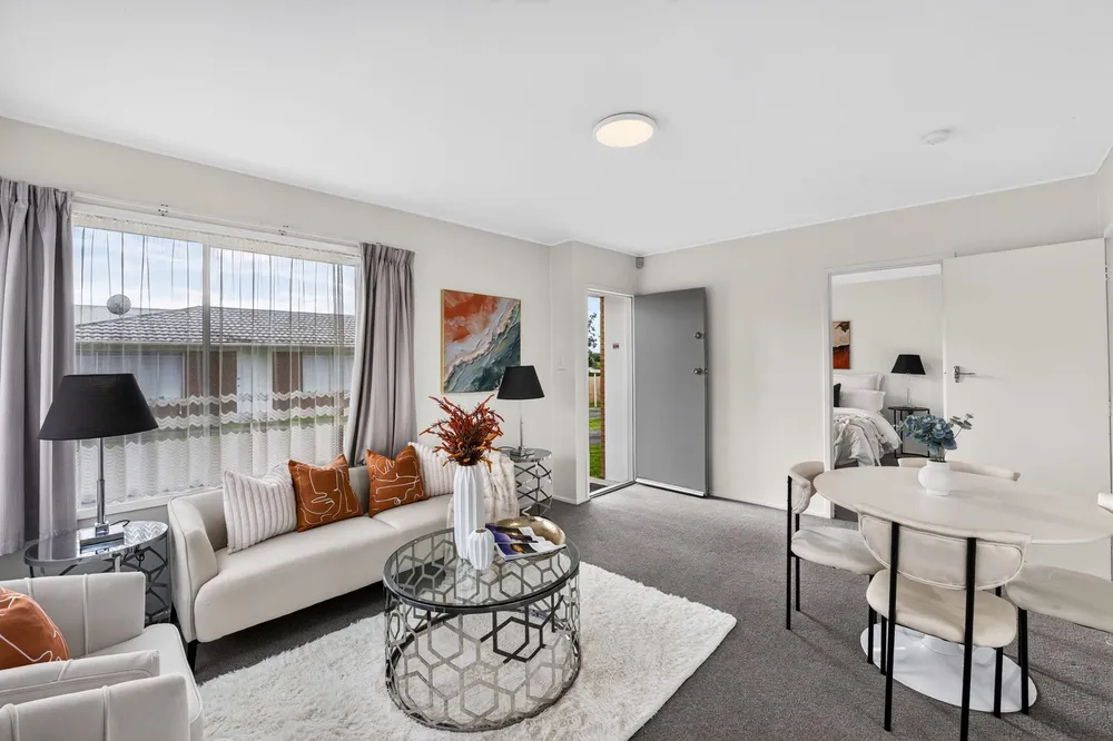 Photos of 1/80 Howard Hunter Avenue