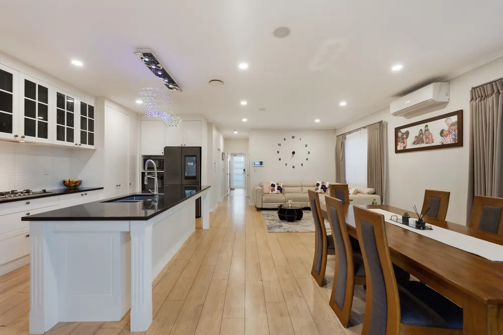 Photos of 18 Tinaku Road