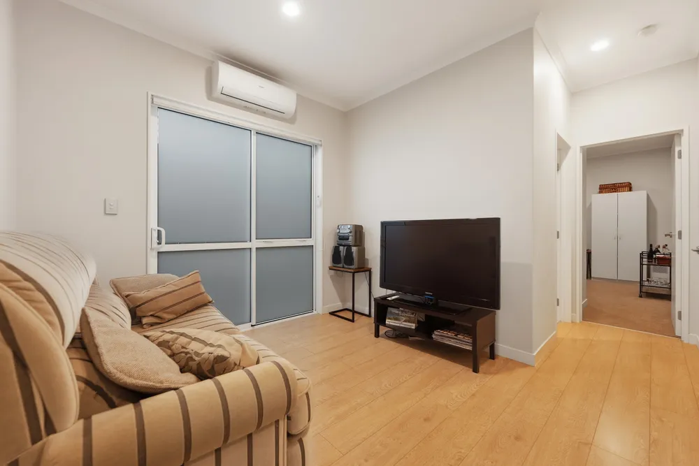 Photos of 18 Tinaku Road