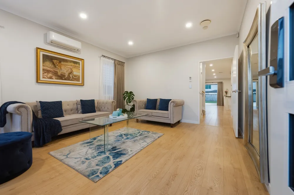 Photos of 18 Tinaku Road