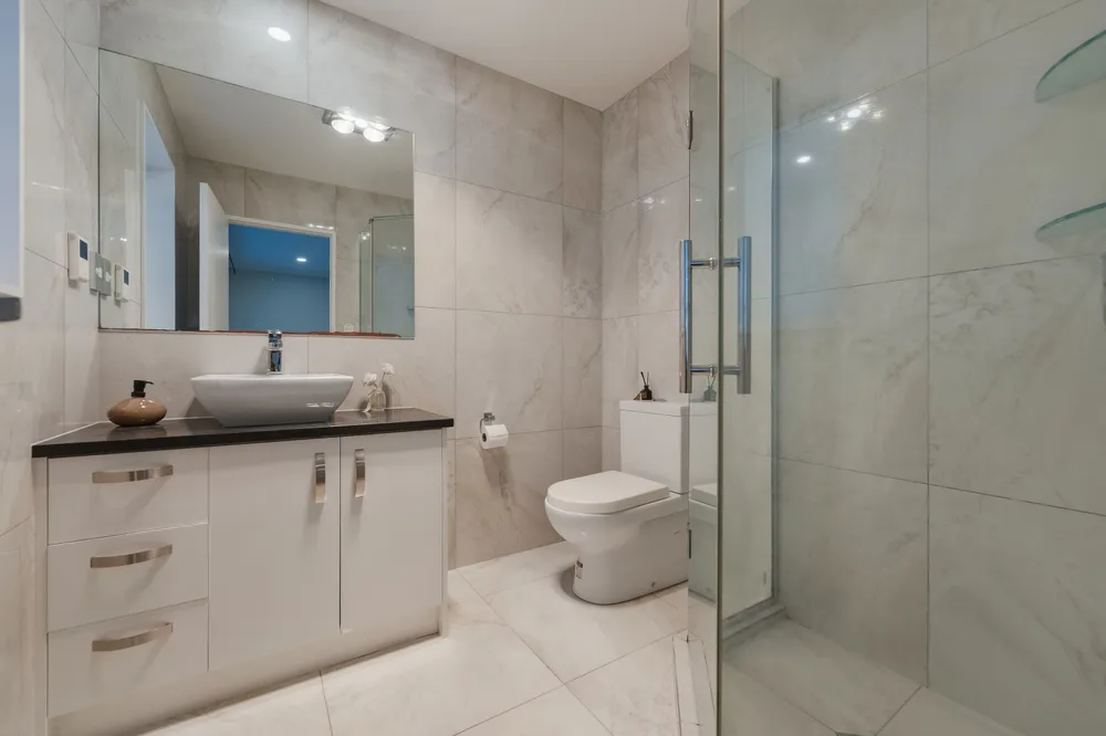 Photos of 18 Tinaku Road