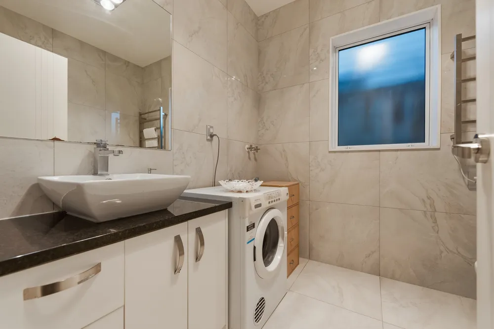 Photos of 18 Tinaku Road