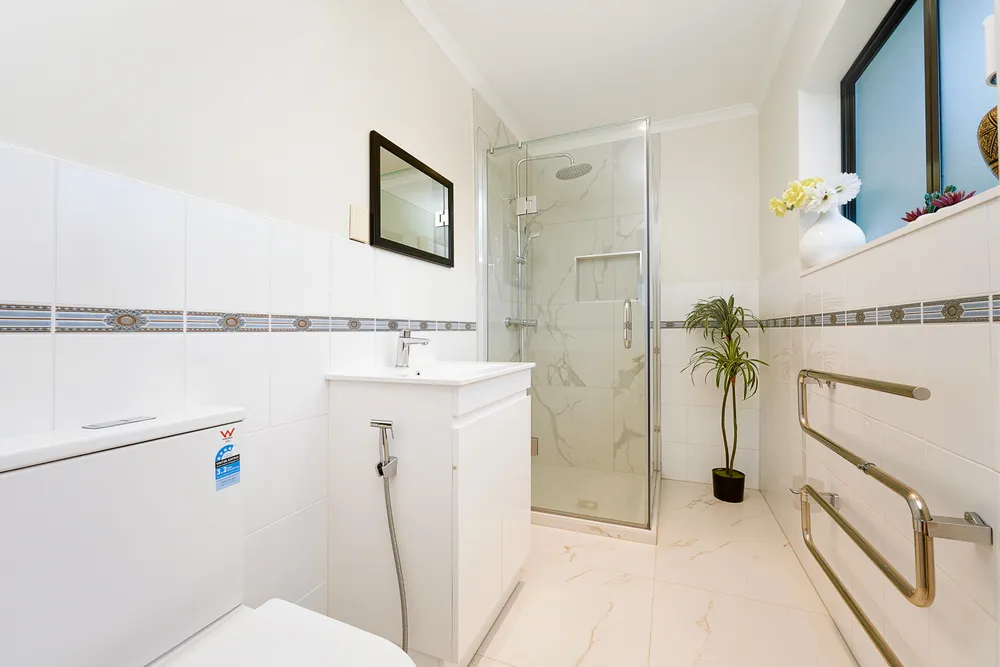 Photos of 25 Munroe Road