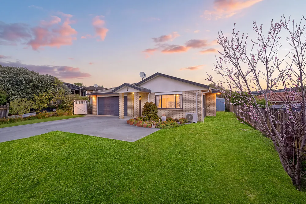 Photos of 25 Munroe Road