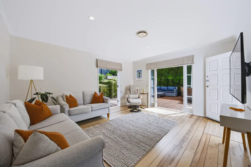 Photos of 23B Abbotts Way