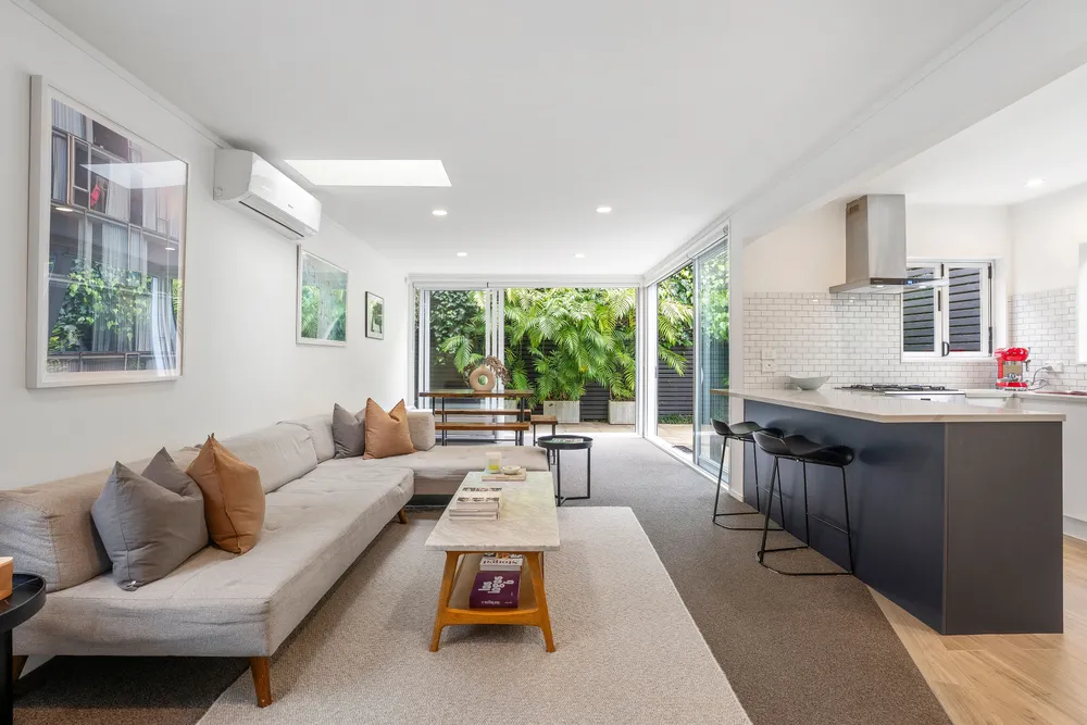 Photos of 18 Georgina Street