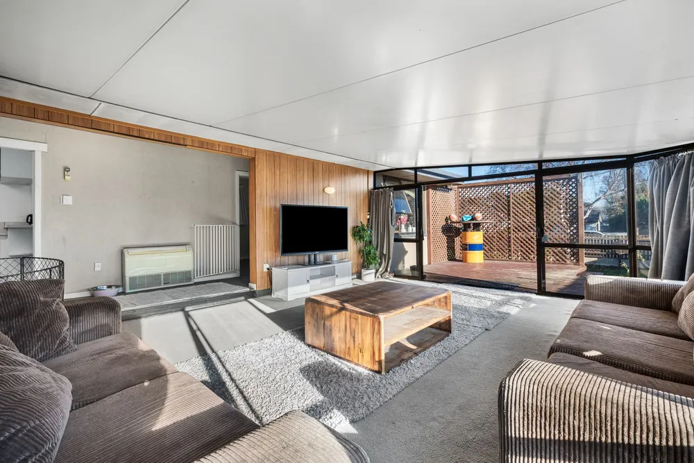 Photos of 25 Pinewood Avenue