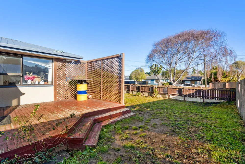 Photos of 25 Pinewood Avenue