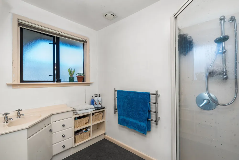 Photos of 25 Pinewood Avenue
