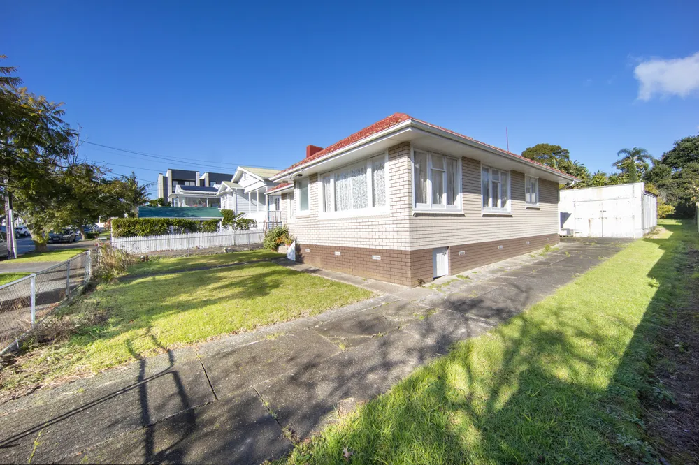 Photos of 8 Kotare Avenue