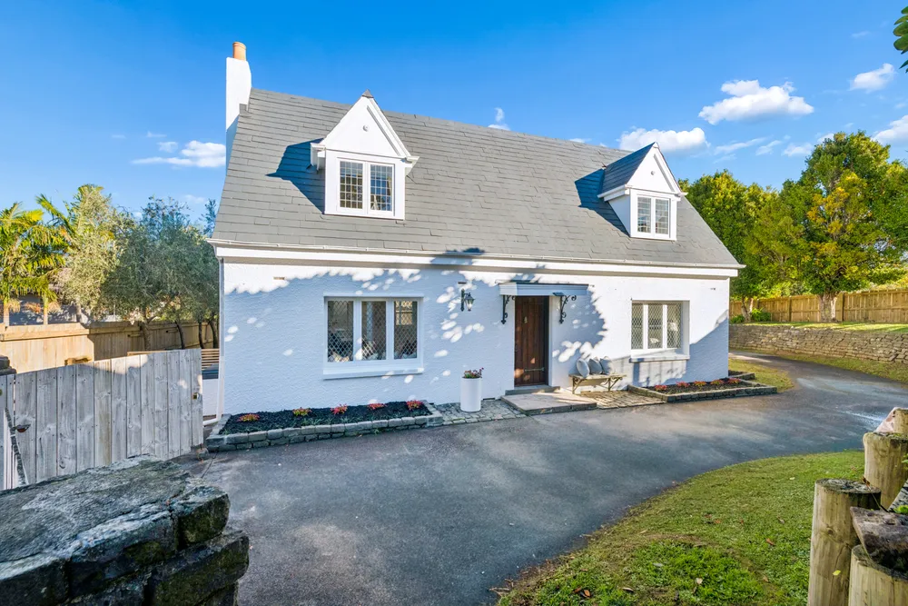 Photos of 19 Paparoa Road