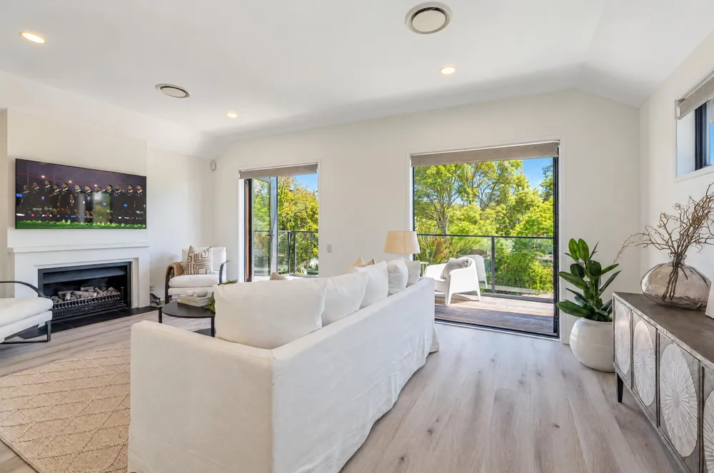 Photos of 22A John Rymer Place