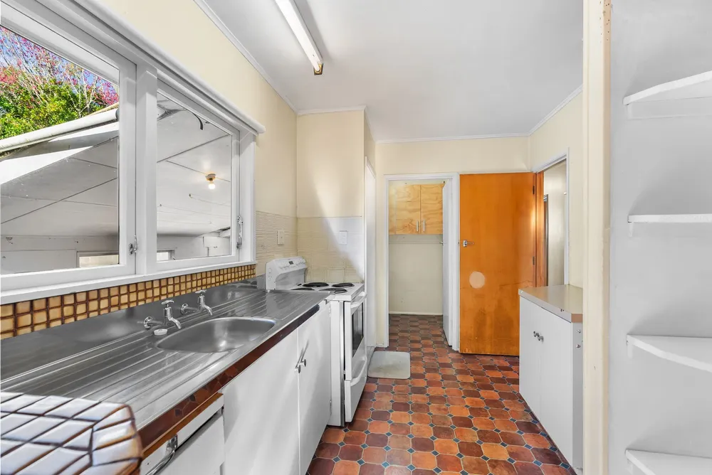 Photos of 44 Hilltop Avenue