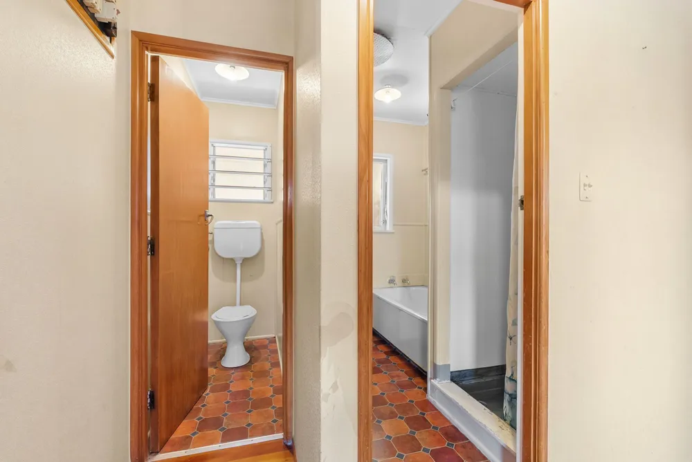 Photos of 44 Hilltop Avenue