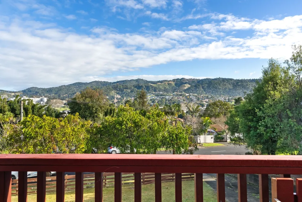 Photos of 44 Hilltop Avenue
