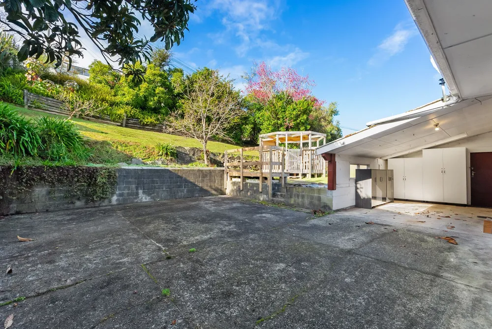 Photos of 44 Hilltop Avenue