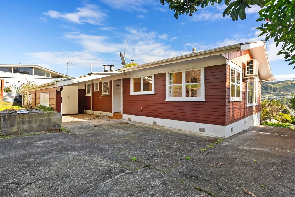 Photos of 44 Hilltop Avenue