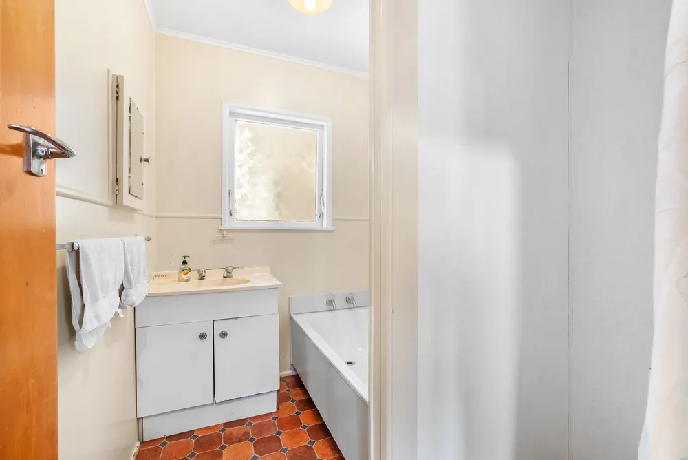 Photos of 44 Hilltop Avenue