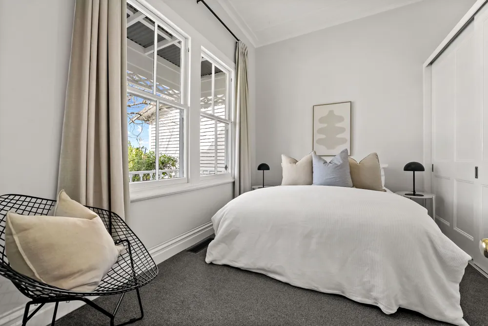 Photos of 144 Queen Street
