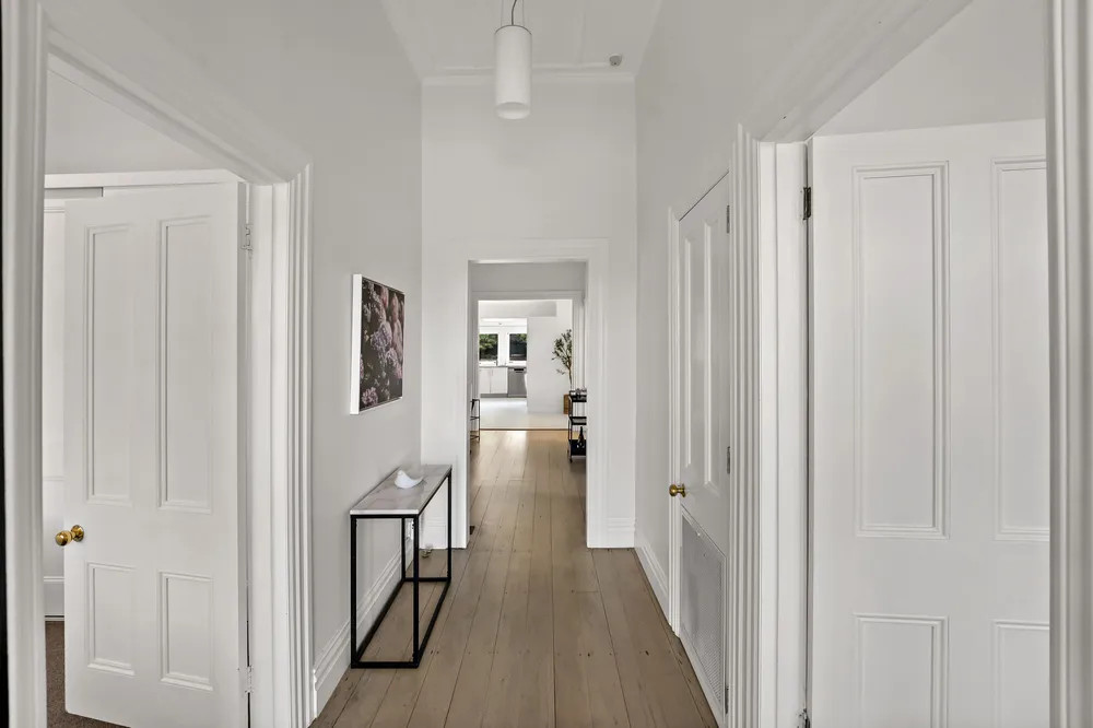 Photos of 144 Queen Street
