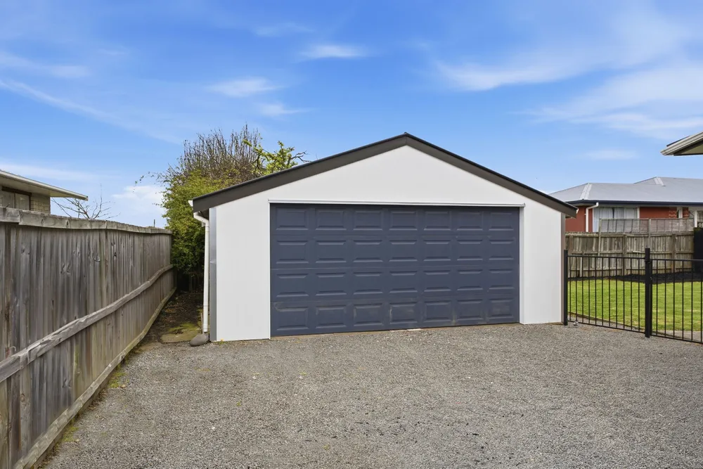 Photos of 61 Golf Links Road