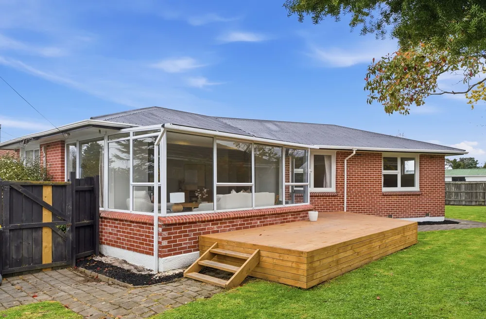 Photos of 61 Golf Links Road