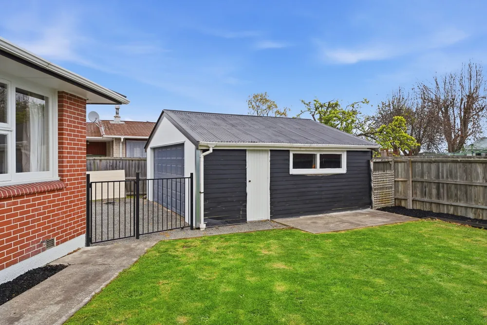 Photos of 61 Golf Links Road