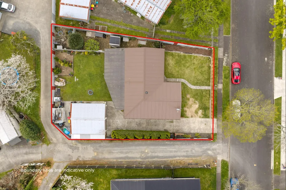 Photos of 66 Oakfield Crescent