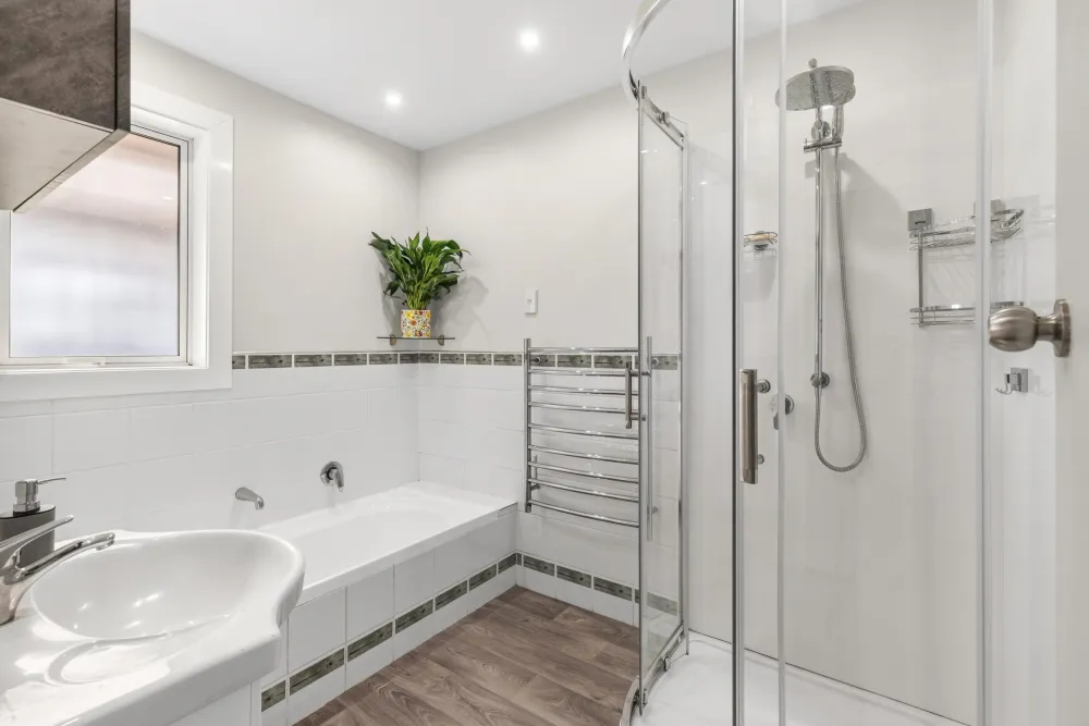 Photos of 66 Oakfield Crescent