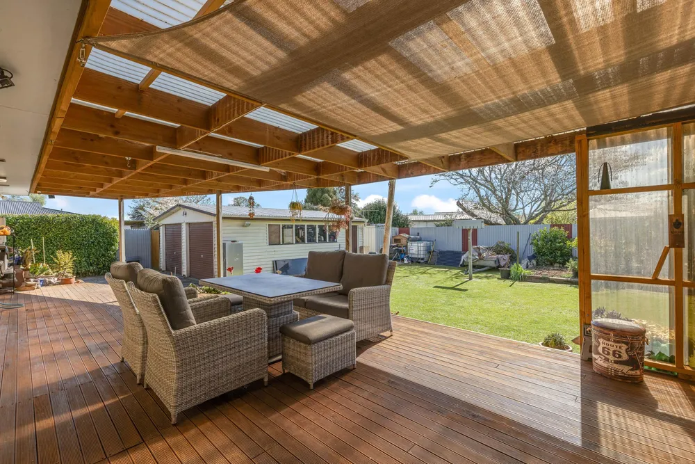 Photos of 66 Oakfield Crescent