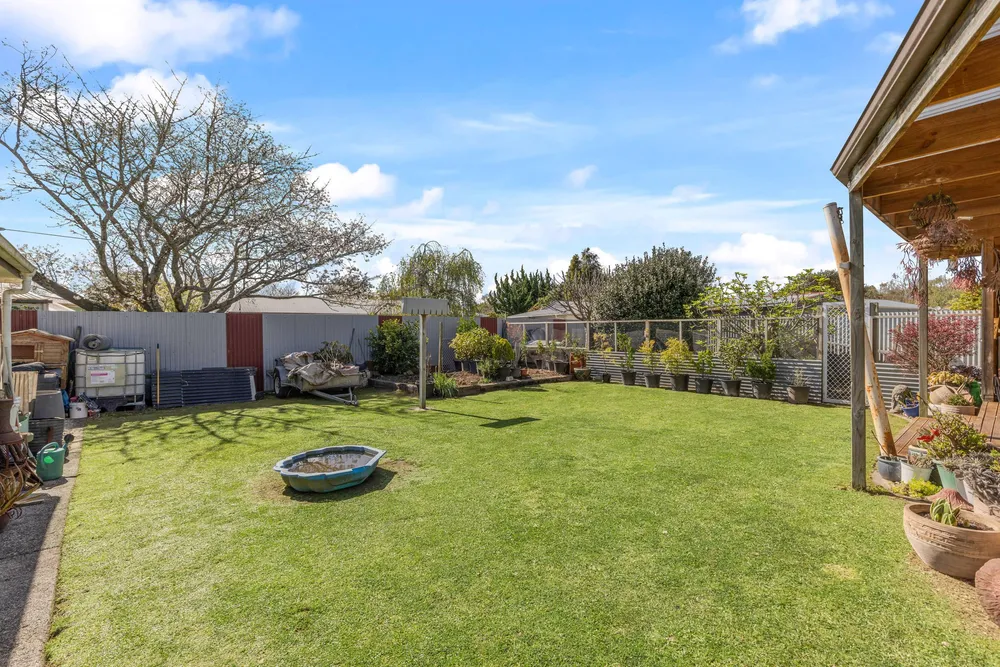 Photos of 66 Oakfield Crescent