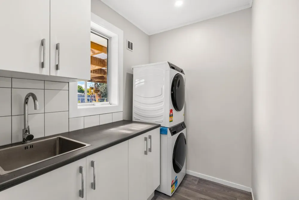 Photos of 66 Oakfield Crescent
