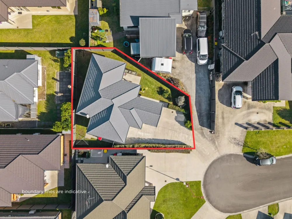 Photos of 15 Peter Way Place