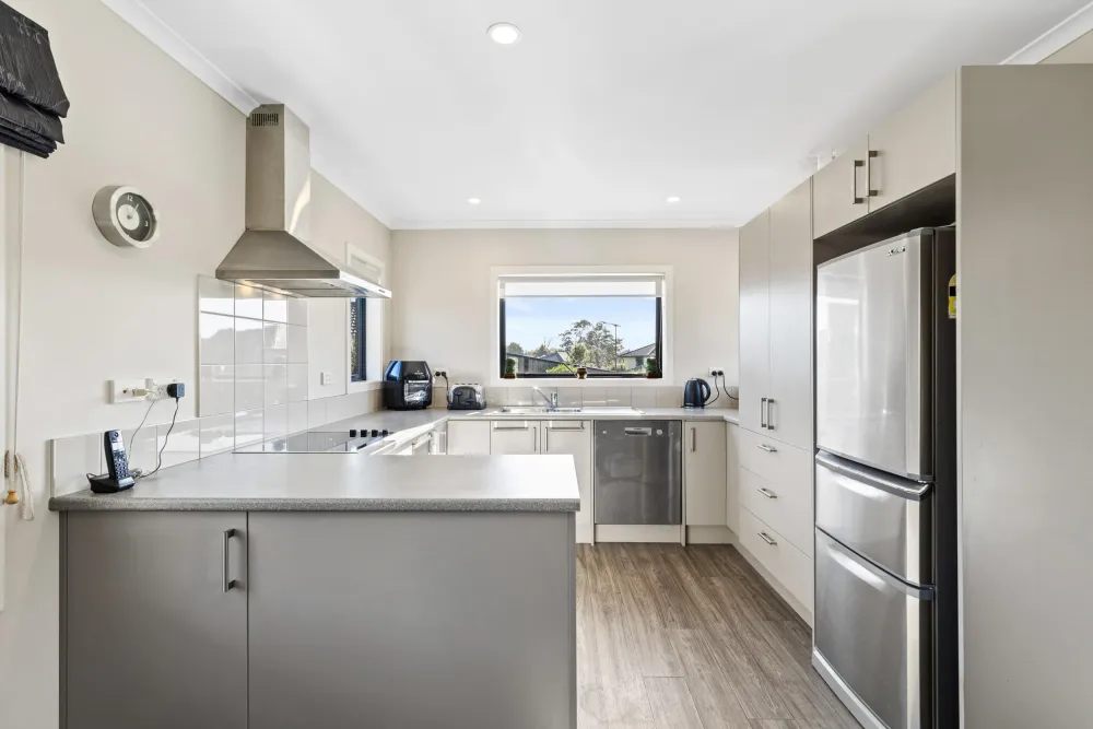 Photos of 15 Peter Way Place