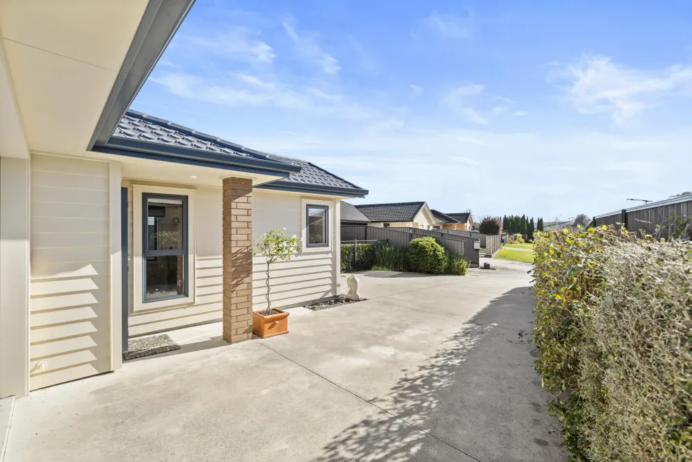 Photos of 15 Peter Way Place